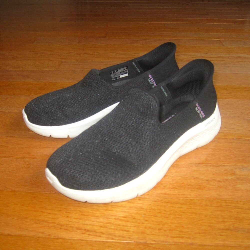 Skechers Slip-Ins Women's Size 7 Hands Free Go Walk Air Cooled Sneakers Black